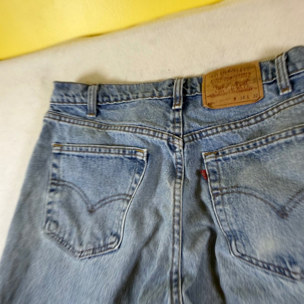 Levis 550 Relaxed Fit Tapered Leg Light Wash Blue Denim Jeans Mens 34x32